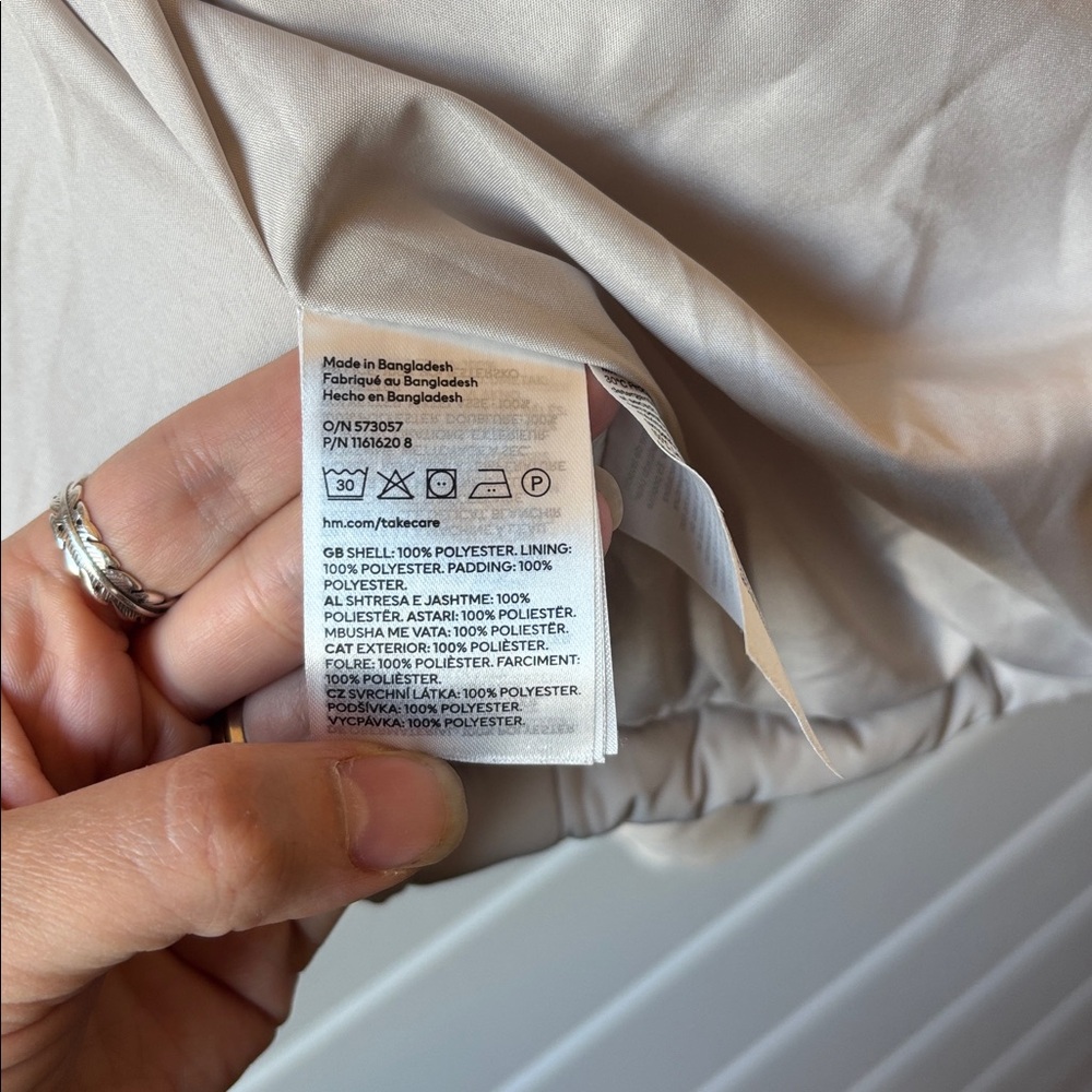 H&M Puffer Jacket - Picture 7 of 10